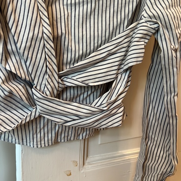 Zara Wrap Top - Picture 4 of 9